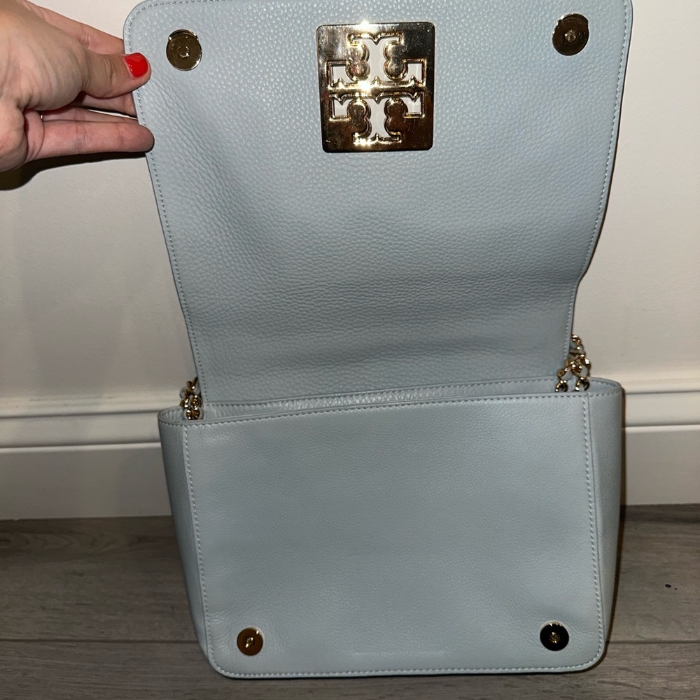 Tory Burch Blue Shoulder Bag with Chain Strap - Picture 4 of 6